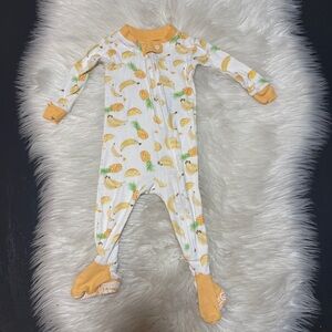 Burt’s Bees Baby Girls Pineapple Banana Organic Cotton Footed Pajamas Size 3-6M